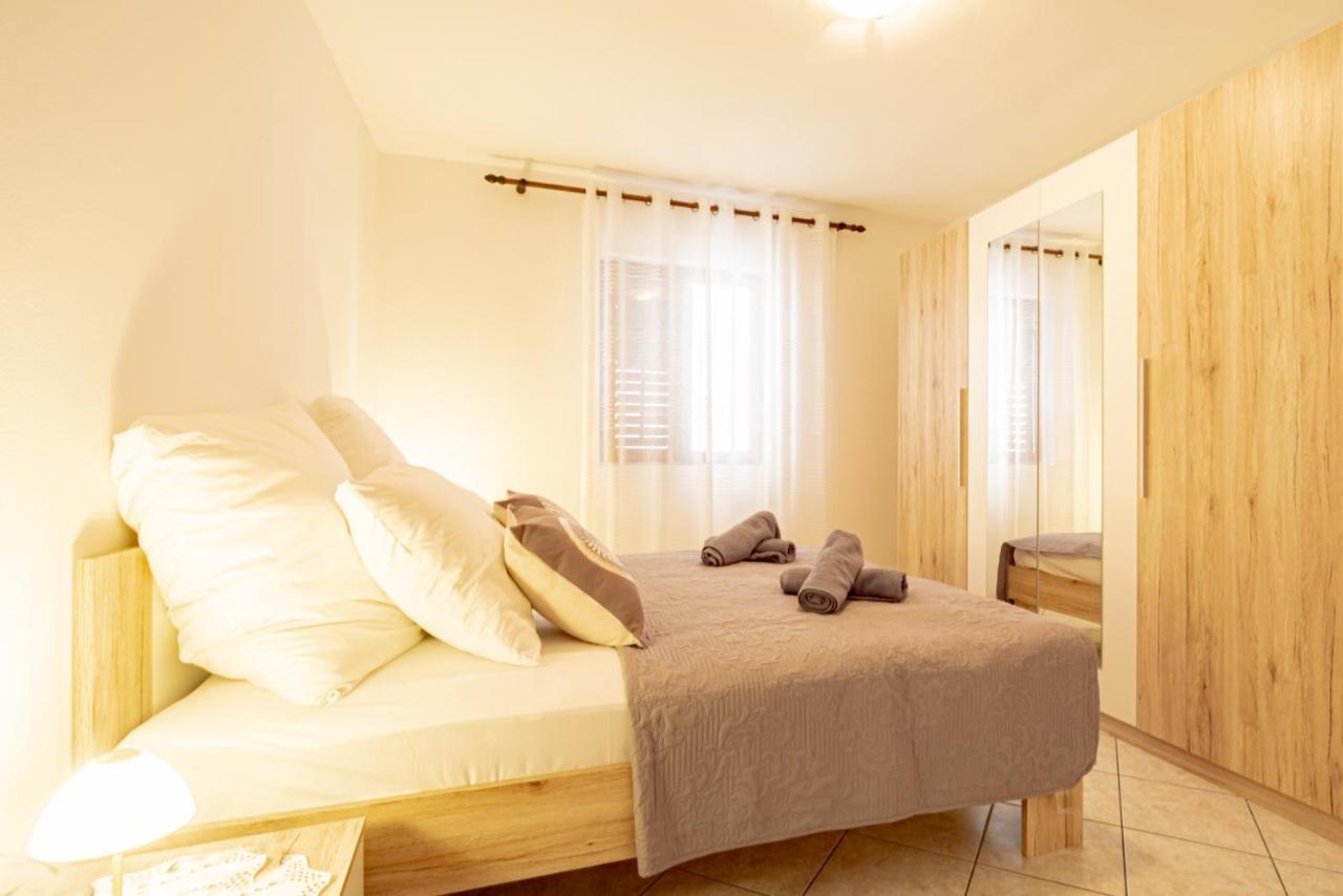 Bepic Quiet Location On A Beautiful Bay Metajna Exterior foto